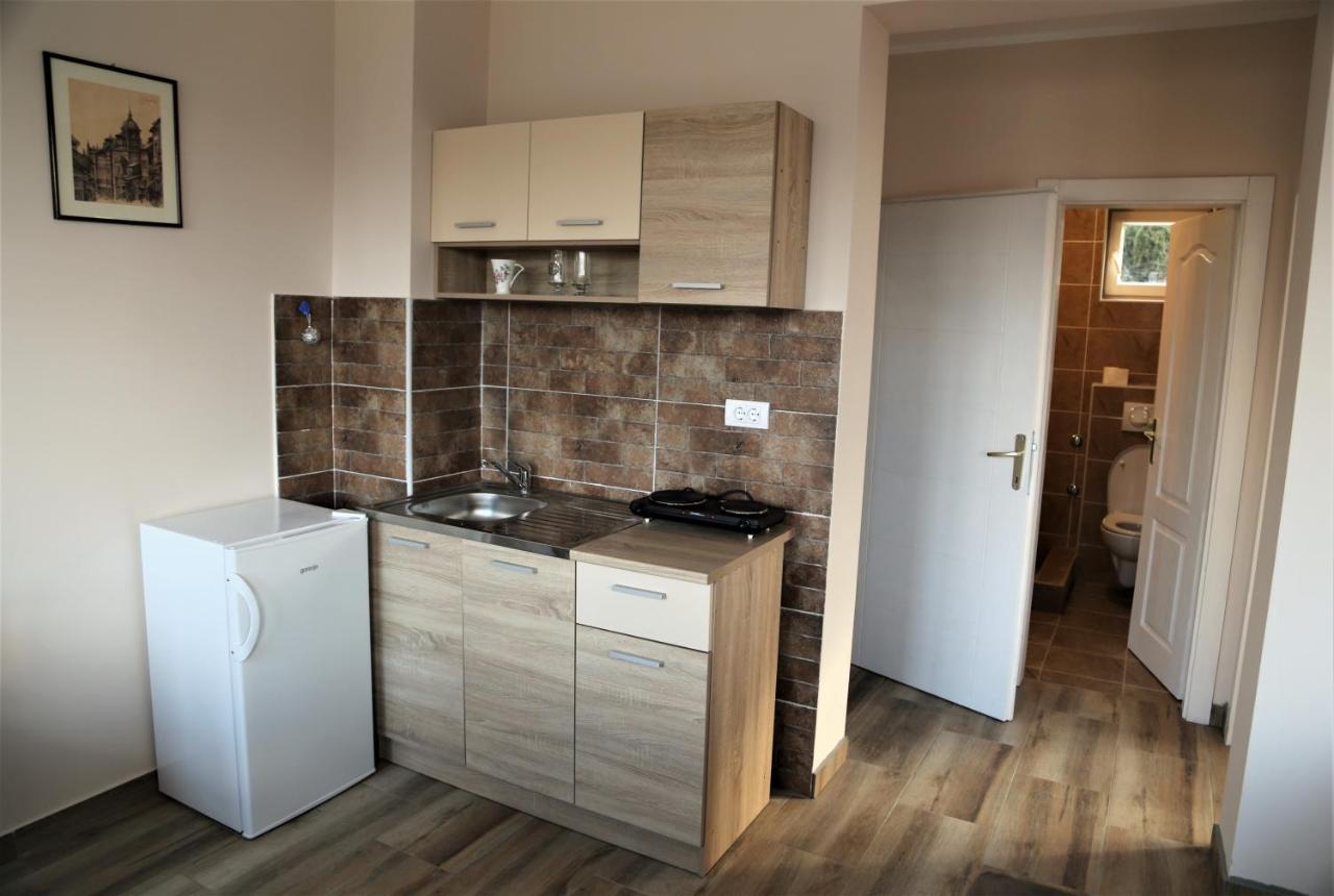 Fruskogorska Idila Apartmani فردنيك المظهر الخارجي الصورة